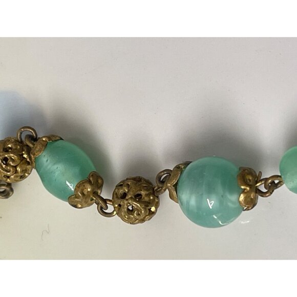 Vintage 1930s Green Molded Peking Glass Beaded Pendant Uranium Beads - Picture 4 of 16
